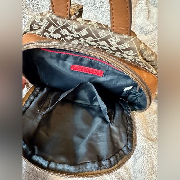 Tommy Hilfiger Mini Backpack - Picture 7 of 7